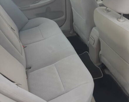 Серый Тойота Королла, объемом двигателя 1.79 л и пробегом 177 тыс. км за 7500 $, фото 5 на Automoto.ua