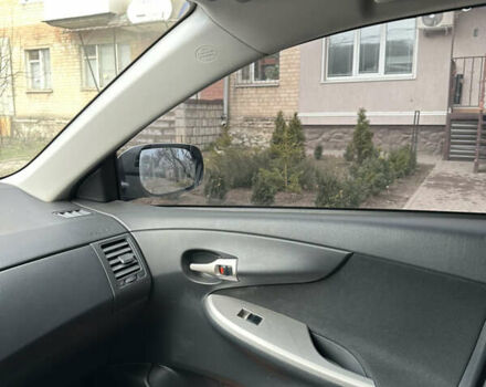 Сірий Тойота Королла, об'ємом двигуна 1.6 л та пробігом 38 тис. км за 11600 $, фото 6 на Automoto.ua