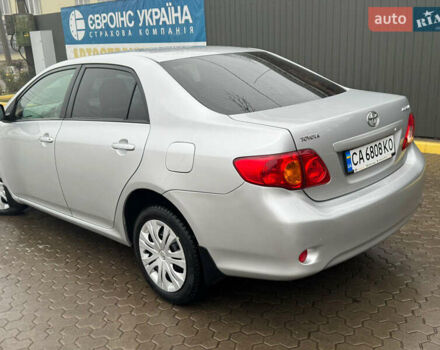 Серый Тойота Королла, объемом двигателя 1.6 л и пробегом 172 тыс. км за 8000 $, фото 5 на Automoto.ua