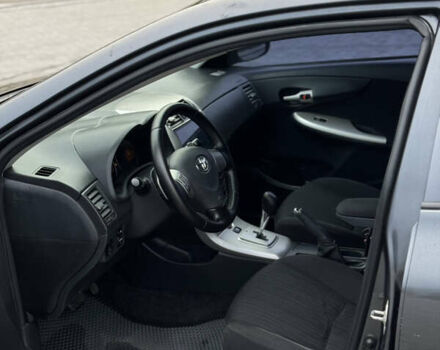 Серый Тойота Королла, объемом двигателя 1.6 л и пробегом 235 тыс. км за 4999 $, фото 8 на Automoto.ua