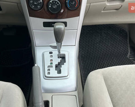 Серый Тойота Королла, объемом двигателя 1.6 л и пробегом 130 тыс. км за 7500 $, фото 17 на Automoto.ua