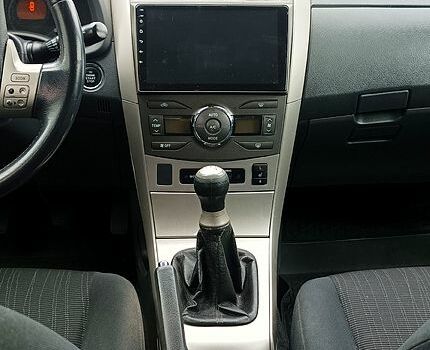 Серый Тойота Королла, объемом двигателя 1.6 л и пробегом 152 тыс. км за 7000 $, фото 4 на Automoto.ua