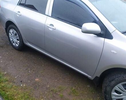 Сірий Тойота Королла, об'ємом двигуна 1.6 л та пробігом 165 тис. км за 7400 $, фото 9 на Automoto.ua