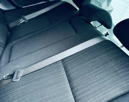 Серый Тойота Королла, объемом двигателя 1.6 л и пробегом 197 тыс. км за 6300 $, фото 4 на Automoto.ua