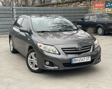 Серый Тойота Королла, объемом двигателя 1.6 л и пробегом 180 тыс. км за 5600 $, фото 1 на Automoto.ua