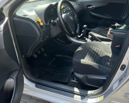 Серый Тойота Королла, объемом двигателя 1.6 л и пробегом 236 тыс. км за 6500 $, фото 4 на Automoto.ua