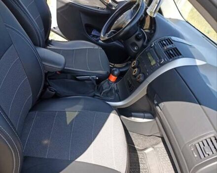 Серый Тойота Королла, объемом двигателя 1.6 л и пробегом 142 тыс. км за 7000 $, фото 14 на Automoto.ua