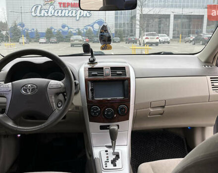 Серый Тойота Королла, объемом двигателя 1.6 л и пробегом 130 тыс. км за 7500 $, фото 16 на Automoto.ua