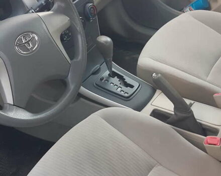 Серый Тойота Королла, объемом двигателя 1.79 л и пробегом 177 тыс. км за 7500 $, фото 4 на Automoto.ua