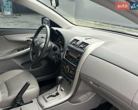 Серый Тойота Королла, объемом двигателя 1.8 л и пробегом 135 тыс. км за 7950 $, фото 9 на Automoto.ua