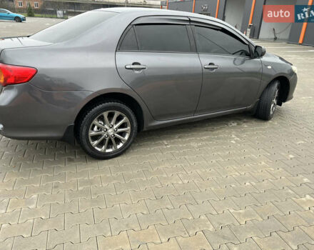 Сірий Тойота Королла, об'ємом двигуна 1.6 л та пробігом 213 тис. км за 7699 $, фото 4 на Automoto.ua