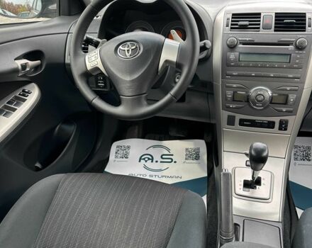 Серый Тойота Королла, объемом двигателя 1.6 л и пробегом 241 тыс. км за 6900 $, фото 5 на Automoto.ua