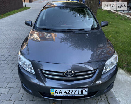 Серый Тойота Королла, объемом двигателя 1.6 л и пробегом 277 тыс. км за 5900 $, фото 1 на Automoto.ua