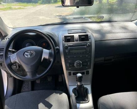 Серый Тойота Королла, объемом двигателя 1.6 л и пробегом 195 тыс. км за 7000 $, фото 10 на Automoto.ua