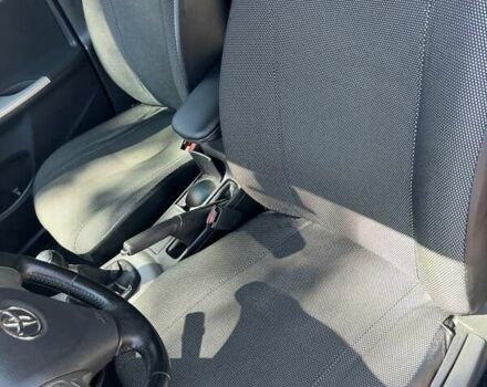 Серый Тойота Королла, объемом двигателя 1.6 л и пробегом 195 тыс. км за 7000 $, фото 12 на Automoto.ua