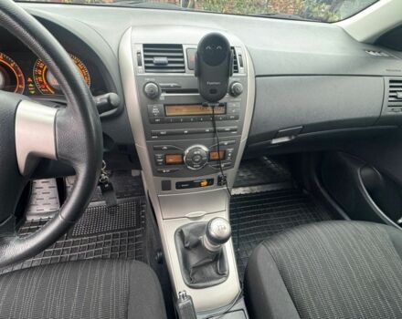 Серый Тойота Королла, объемом двигателя 1.6 л и пробегом 172 тыс. км за 8300 $, фото 8 на Automoto.ua