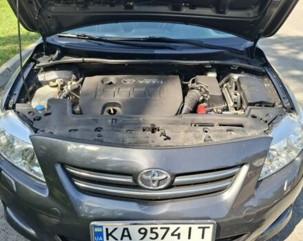 Сірий Тойота Королла, об'ємом двигуна 1.6 л та пробігом 107 тис. км за 161 $, фото 2 на Automoto.ua