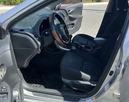 Серый Тойота Королла, объемом двигателя 1.6 л и пробегом 253 тыс. км за 7000 $, фото 5 на Automoto.ua