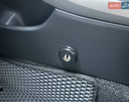 Сірий Тойота Королла, об'ємом двигуна 1.6 л та пробігом 287 тис. км за 5999 $, фото 26 на Automoto.ua