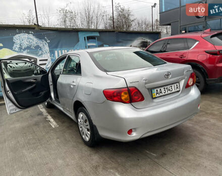 Сірий Тойота Королла, об'ємом двигуна 1.6 л та пробігом 236 тис. км за 3999 $, фото 9 на Automoto.ua