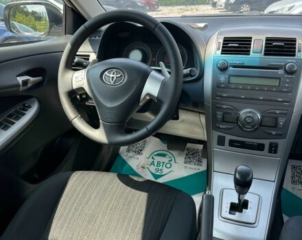 Серый Тойота Королла, объемом двигателя 1.6 л и пробегом 241 тыс. км за 7100 $, фото 4 на Automoto.ua