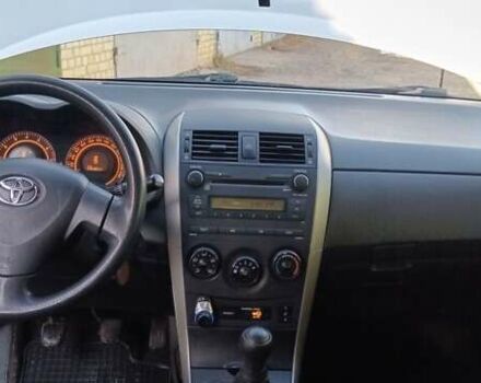 Сірий Тойота Королла, об'ємом двигуна 1.4 л та пробігом 246 тис. км за 6050 $, фото 17 на Automoto.ua