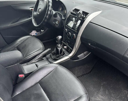 Сірий Тойота Королла, об'ємом двигуна 1.6 л та пробігом 250 тис. км за 6500 $, фото 5 на Automoto.ua