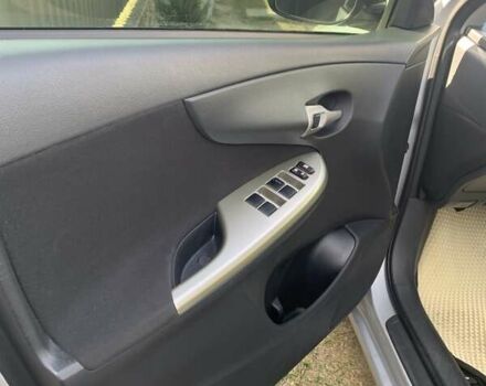 Серый Тойота Королла, объемом двигателя 1.6 л и пробегом 180 тыс. км за 7550 $, фото 5 на Automoto.ua