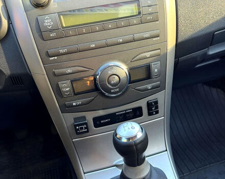 Сірий Тойота Королла, об'ємом двигуна 1.6 л та пробігом 169 тис. км за 7500 $, фото 11 на Automoto.ua