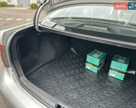 Серый Тойота Королла, объемом двигателя 1.4 л и пробегом 237 тыс. км за 6999 $, фото 22 на Automoto.ua