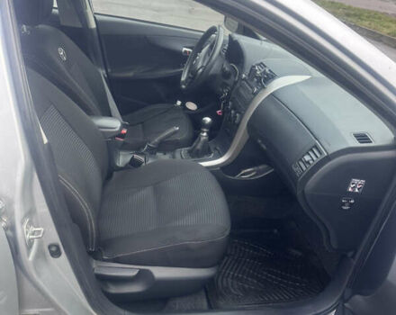 Серый Тойота Королла, объемом двигателя 1.33 л и пробегом 178 тыс. км за 7200 $, фото 12 на Automoto.ua