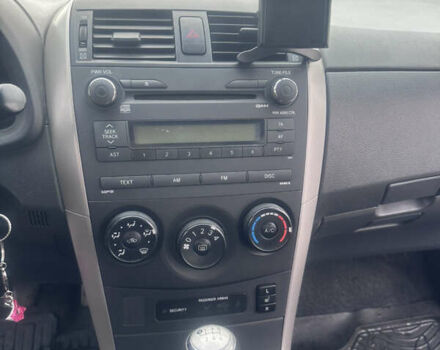 Серый Тойота Королла, объемом двигателя 1.33 л и пробегом 178 тыс. км за 7200 $, фото 11 на Automoto.ua