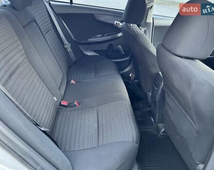 Серый Тойота Королла, объемом двигателя 1.6 л и пробегом 238 тыс. км за 7900 $, фото 28 на Automoto.ua