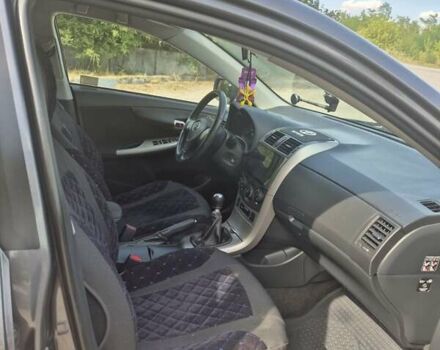 Серый Тойота Королла, объемом двигателя 1.36 л и пробегом 202 тыс. км за 8200 $, фото 29 на Automoto.ua