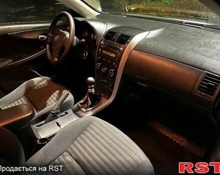 Серый Тойота Королла, объемом двигателя 1.3 л и пробегом 124 тыс. км за 6700 $, фото 7 на Automoto.ua