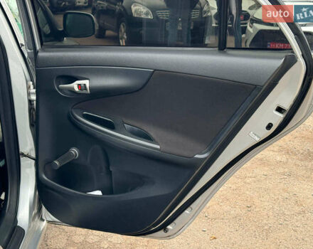 Серый Тойота Королла, объемом двигателя 1.3 л и пробегом 137 тыс. км за 7490 $, фото 17 на Automoto.ua