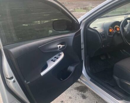 Сірий Тойота Королла, об'ємом двигуна 1.6 л та пробігом 229 тис. км за 9500 $, фото 17 на Automoto.ua