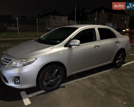 Сірий Тойота Королла, об'ємом двигуна 1.3 л та пробігом 204 тис. км за 7500 $, фото 3 на Automoto.ua