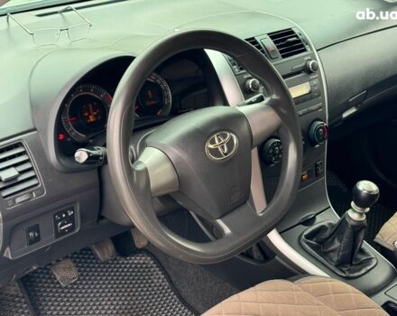 Сірий Тойота Королла, об'ємом двигуна 1.3 л та пробігом 137 тис. км за 7490 $, фото 13 на Automoto.ua
