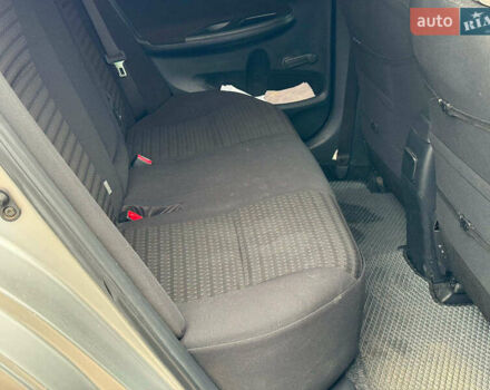 Серый Тойота Королла, объемом двигателя 1.3 л и пробегом 137 тыс. км за 7490 $, фото 18 на Automoto.ua