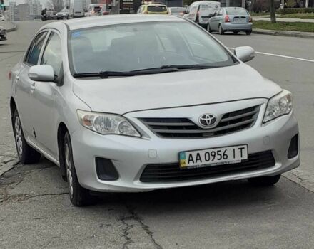 Сірий Тойота Королла, об'ємом двигуна 1.33 л та пробігом 156 тис. км за 9000 $, фото 3 на Automoto.ua