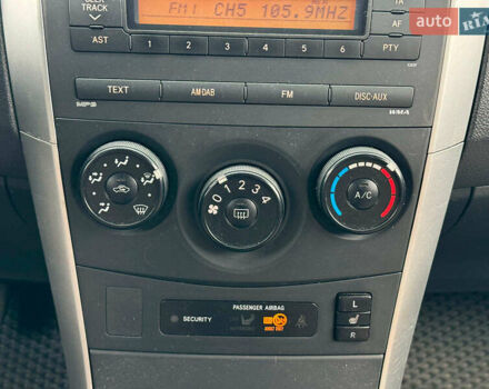 Серый Тойота Королла, объемом двигателя 1.3 л и пробегом 137 тыс. км за 7490 $, фото 25 на Automoto.ua