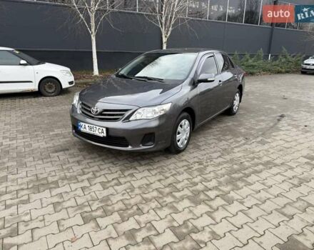 Серый Тойота Королла, объемом двигателя 1.33 л и пробегом 235 тыс. км за 7850 $, фото 3 на Automoto.ua