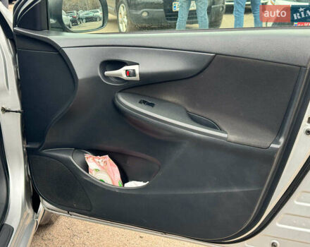 Серый Тойота Королла, объемом двигателя 1.3 л и пробегом 137 тыс. км за 7490 $, фото 19 на Automoto.ua