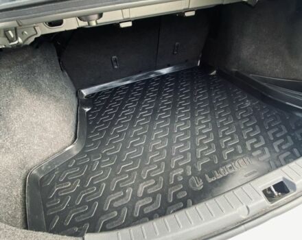 Серый Тойота Королла, объемом двигателя 1.6 л и пробегом 268 тыс. км за 7600 $, фото 11 на Automoto.ua