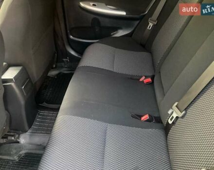 Сірий Тойота Королла, об'ємом двигуна 1.6 л та пробігом 229 тис. км за 9500 $, фото 14 на Automoto.ua