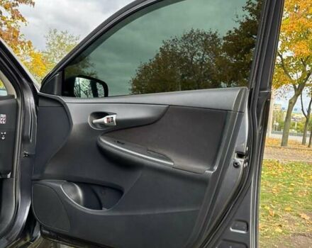 Сірий Тойота Королла, об'ємом двигуна 1.3 л та пробігом 253 тис. км за 7500 $, фото 12 на Automoto.ua