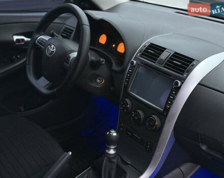 Сірий Тойота Королла, об'ємом двигуна 1.33 л та пробігом 138 тис. км за 7650 $, фото 30 на Automoto.ua