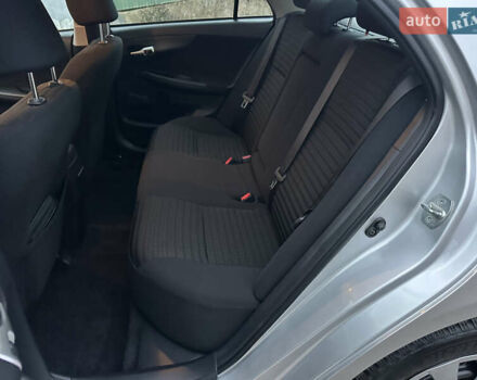 Серый Тойота Королла, объемом двигателя 1.33 л и пробегом 154 тыс. км за 7800 $, фото 16 на Automoto.ua