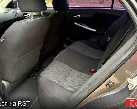 Серый Тойота Королла, объемом двигателя 1.6 л и пробегом 83 тыс. км за 10700 $, фото 11 на Automoto.ua